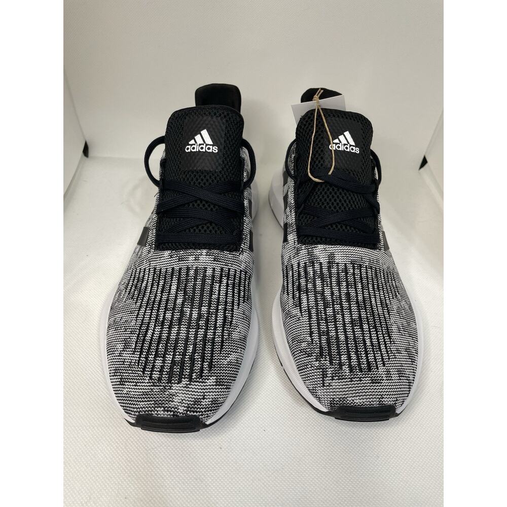 BNWT Adidas Swift Run 1.0 Black White - Mens 8.5 - Picture 3 of 9